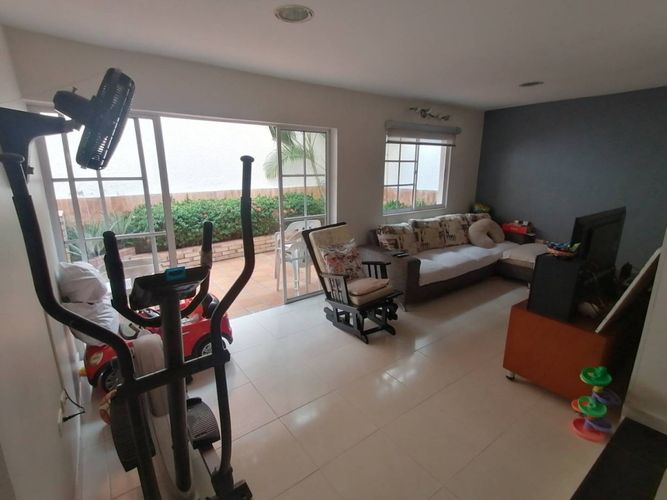 Casa de 4 alcobas en venta en Cañaveral, Floridablanca, 230 m² · foto 3 de 14
