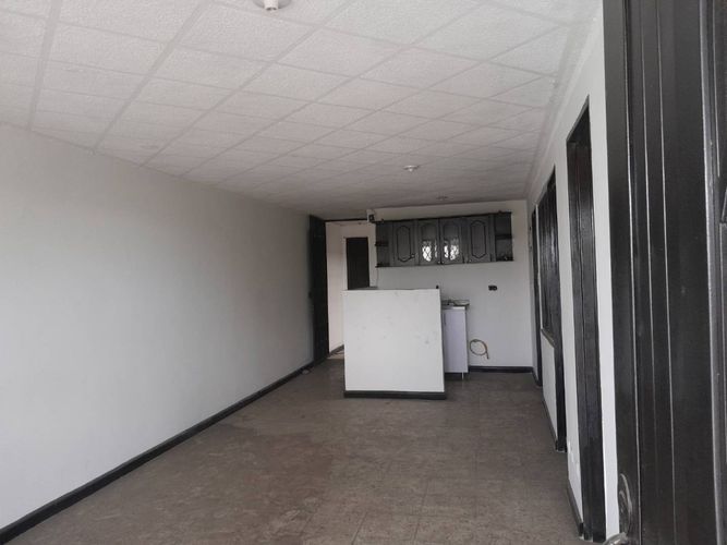 Casa de 15 alcobas en venta en Nueva Floresta Del Ict, Cali, 162 m² · foto 18 de 20