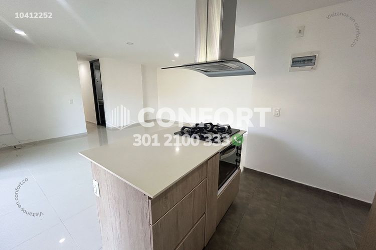 Apartamento de 3 alcobas en arriendo en Loma Del Esmeraldal, Envigado, 108 m² · foto 7 de 24
