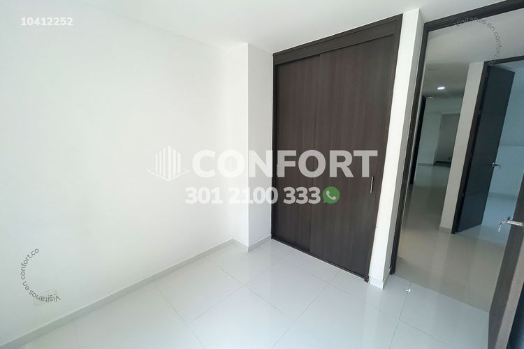 Apartamento de 3 alcobas en arriendo en Loma Del Esmeraldal, Envigado, 108 m² · foto 13 de 24