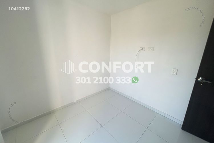 Apartamento de 3 alcobas en arriendo en Loma Del Esmeraldal, Envigado, 108 m² · foto 16 de 24