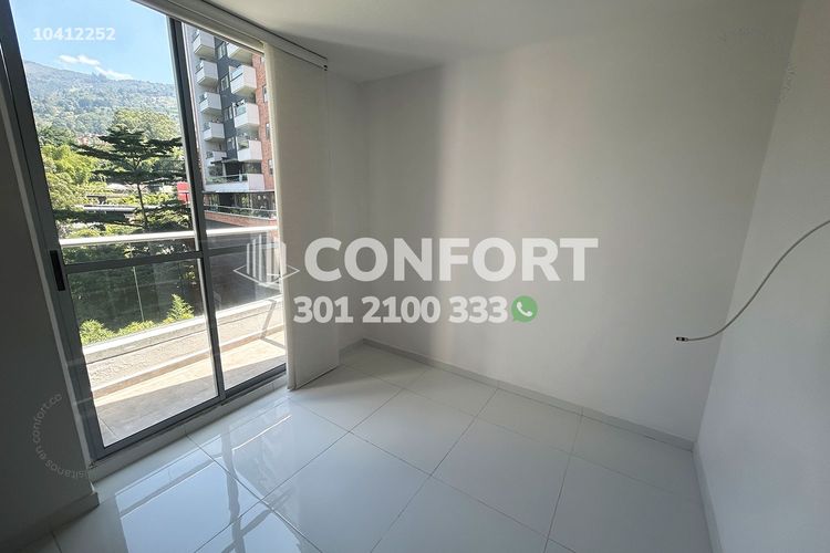 Apartamento de 3 alcobas en arriendo en Loma Del Esmeraldal, Envigado, 108 m² · foto 17 de 24