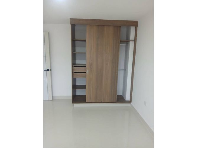 Apartamento en venta en Centro, La Estrella · foto 6 de 14