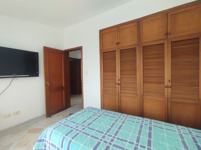 Apartamento de 3 alcobas en venta en Primero De Febrero, Pereira, 156 m² · foto 6 de 11