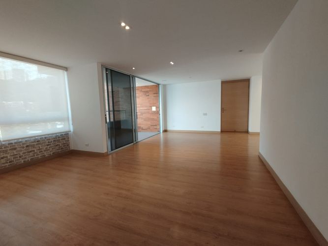 Apartamento de 2 alcobas en arriendo en Conquistadores, Medellín, 117 m² · foto 12 de 20