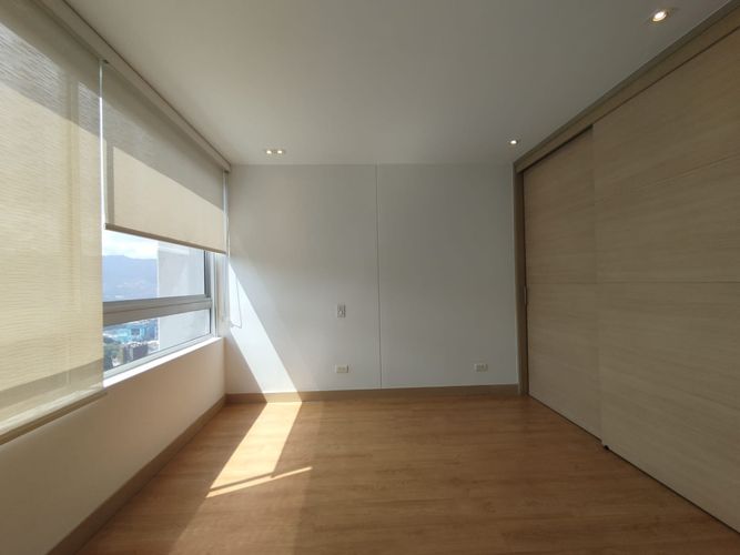 Apartamento de 2 alcobas en arriendo en Conquistadores, Medellín, 117 m² · foto 17 de 20