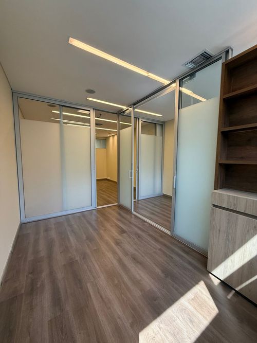 Oficina en arriendo en Milla De Oro, Medellín, 50 m² · foto 7 de 10