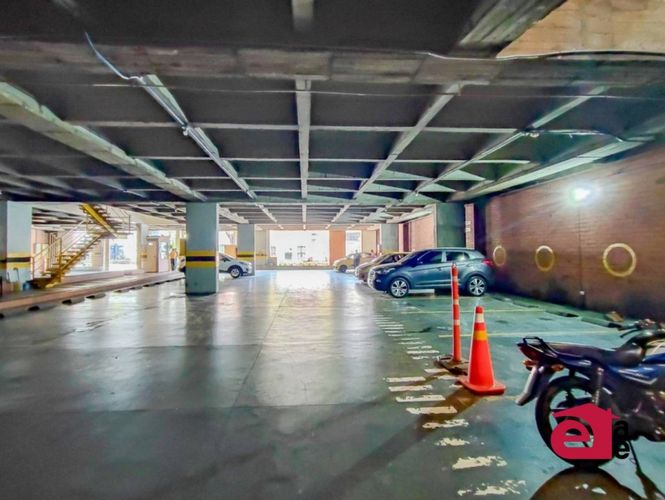 Local en arriendo en Boston, Medellín, 700 m² · foto 2 de 8