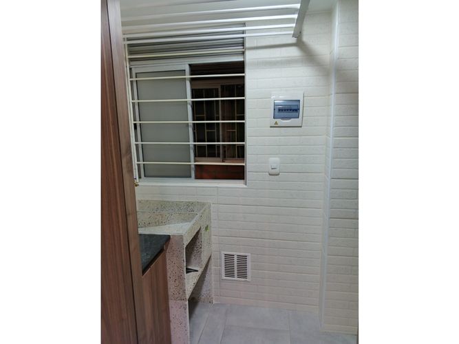 Apartamento de 2 alcobas en venta en Granjas De Provenza, Floridablanca, 58 m² · foto 10 de 24