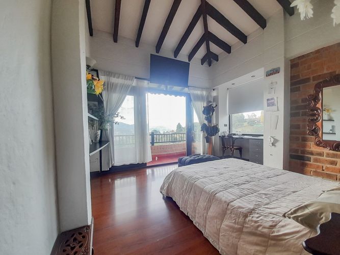 Finca en arriendo en El Chingui, Envigado, 580 m² · foto 11 de 24