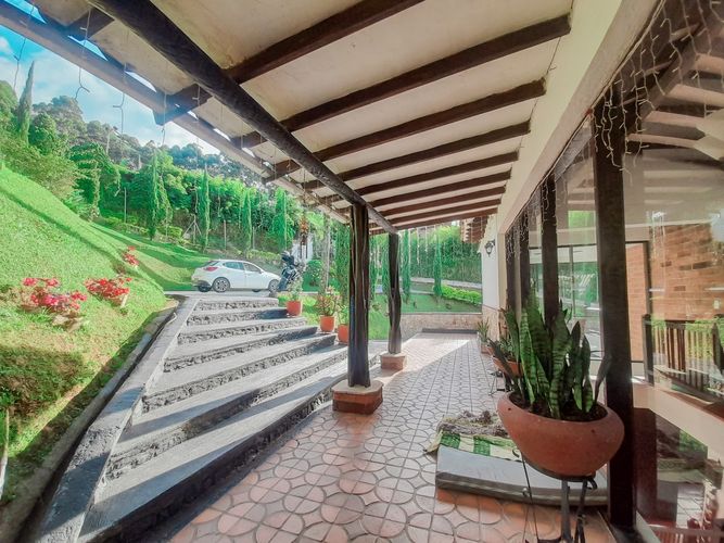 Finca en arriendo en El Chingui, Envigado, 580 m² · foto 19 de 24