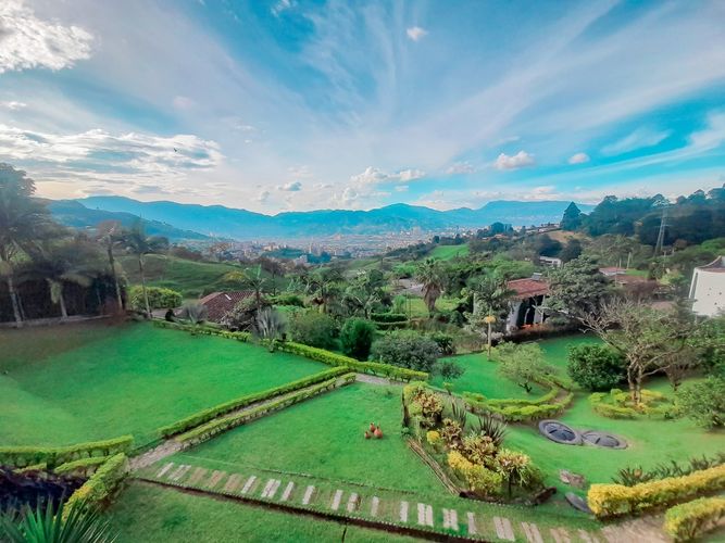 Finca en arriendo en El Chingui, Envigado, 580 m² · foto 23 de 24