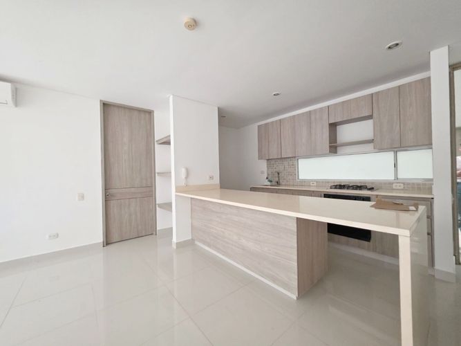 Apartamento de 2 alcobas en venta en Serena Del Mar, Cartagena, 104 m² · foto 2 de 10
