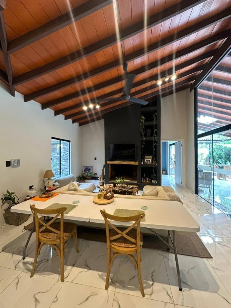 Vendo casa amoblada de 4 habitaciones en San Bernardino Barrio 5 — foto 2