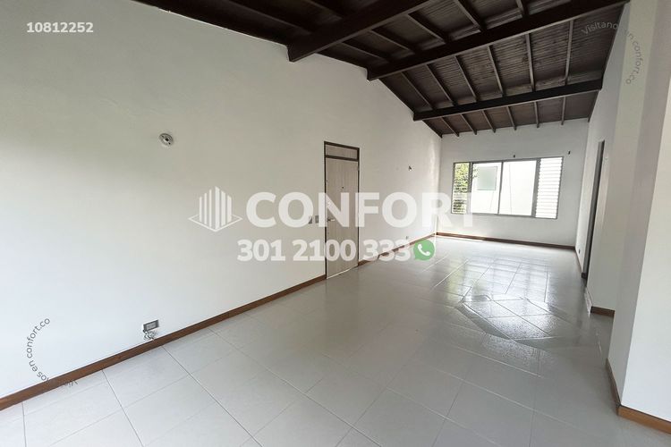 Apartamento de 3 alcobas en arriendo en Patio Bonito, Medellín, 150 m² · foto 2 de 24