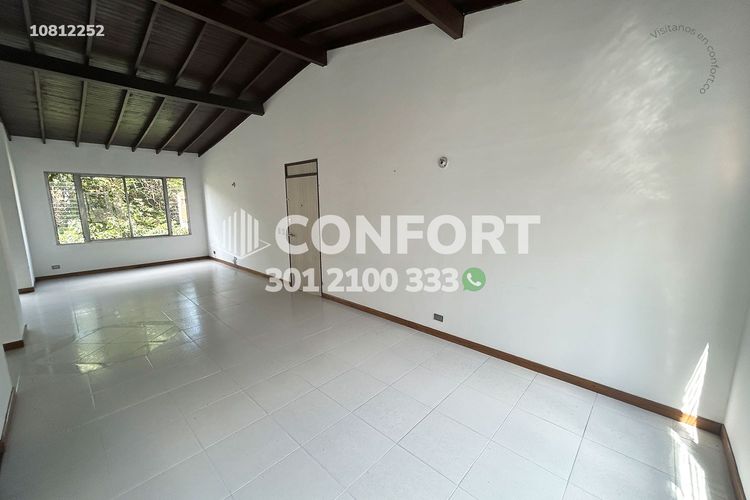 Apartamento de 3 alcobas en arriendo en Patio Bonito, Medellín, 150 m² · foto 3 de 24