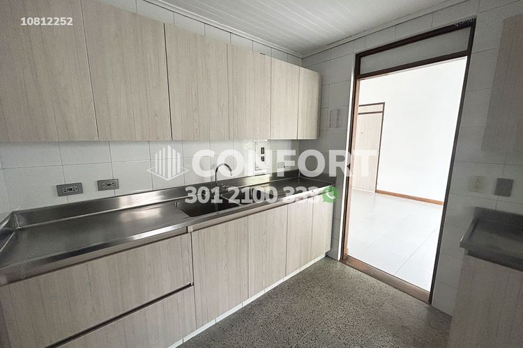 Apartamento de 3 alcobas en arriendo en Patio Bonito, Medellín, 150 m² · foto 5 de 24