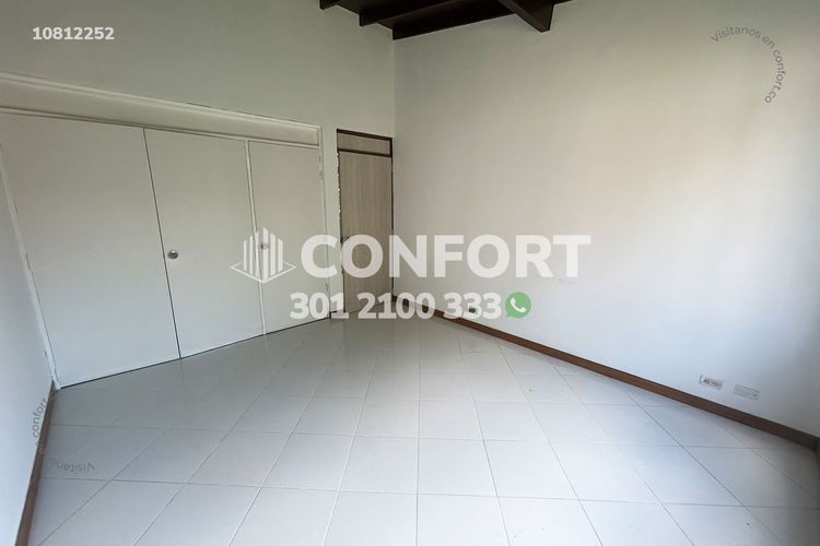 Apartamento de 3 alcobas en arriendo en Patio Bonito, Medellín, 150 m² · foto 12 de 24