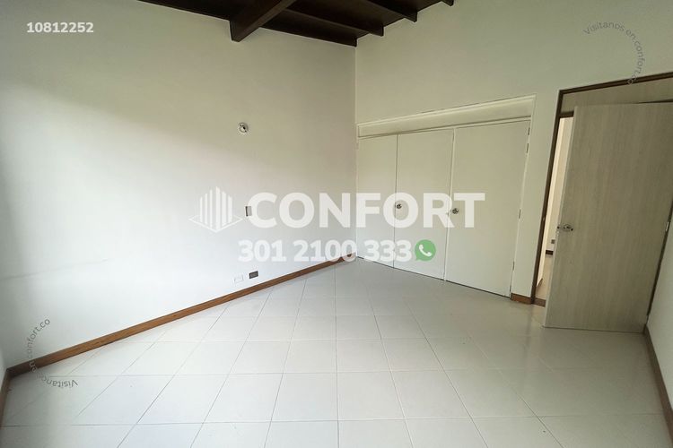 Apartamento de 3 alcobas en arriendo en Patio Bonito, Medellín, 150 m² · foto 13 de 24