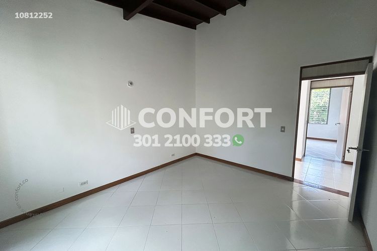 Apartamento de 3 alcobas en arriendo en Patio Bonito, Medellín, 150 m² · foto 19 de 24