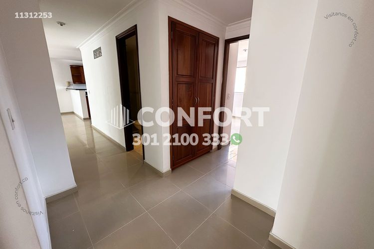 Apartamento de 3 alcobas en arriendo en Las Acacias, Medellín, 114 m² · foto 5 de 17