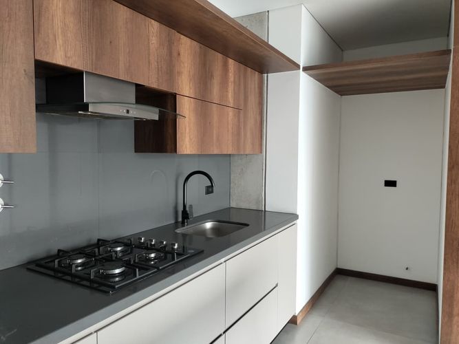 Apartamento de 2 alcobas en arriendo en El Poblado, Medellín, 97 m² · foto 3 de 17