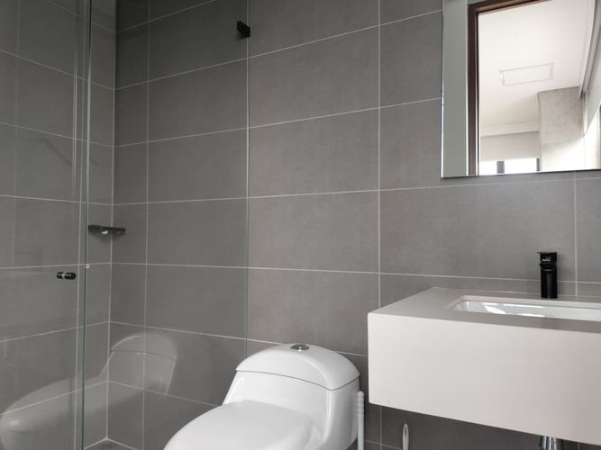 Apartamento de 2 alcobas en arriendo en El Poblado, Medellín, 97 m² · foto 15 de 17