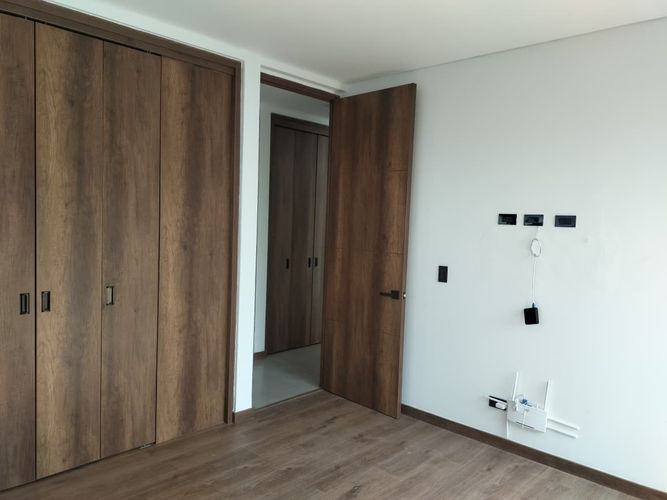 Apartamento de 2 alcobas en arriendo en El Poblado, Medellín, 97 m² · foto 12 de 17