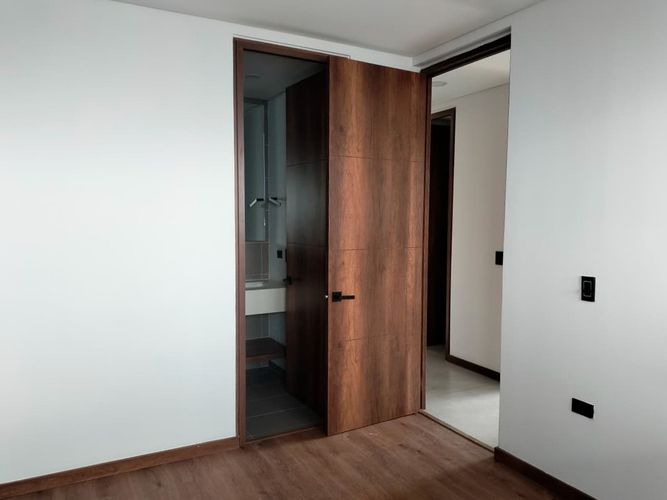 Apartamento de 2 alcobas en arriendo en El Poblado, Medellín, 97 m² · foto 10 de 17