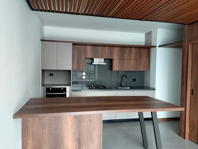 Apartamento de 2 alcobas en arriendo en El Poblado, Medellín, 97 m² · foto 6 de 17