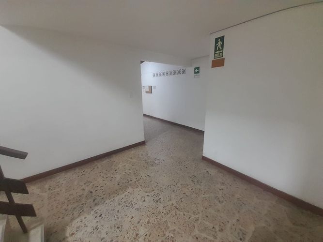 Oficina en arriendo en El Poblado, Medellín, 353 m² · foto 6 de 18