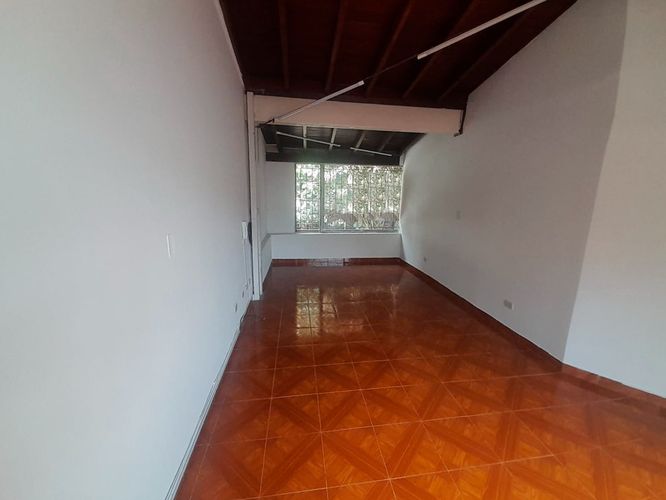 Oficina en arriendo en El Poblado, Medellín, 353 m² · foto 13 de 18