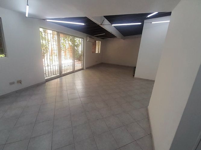 Oficina en arriendo en El Poblado, Medellín, 353 m² · foto 9 de 18