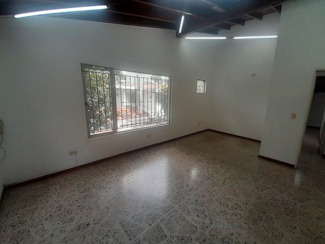 Oficina en arriendo en El Poblado, Medellín, 353 m² · foto 16 de 18