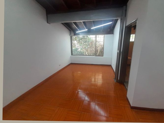 Oficina en arriendo en El Poblado, Medellín, 353 m² · foto 14 de 18