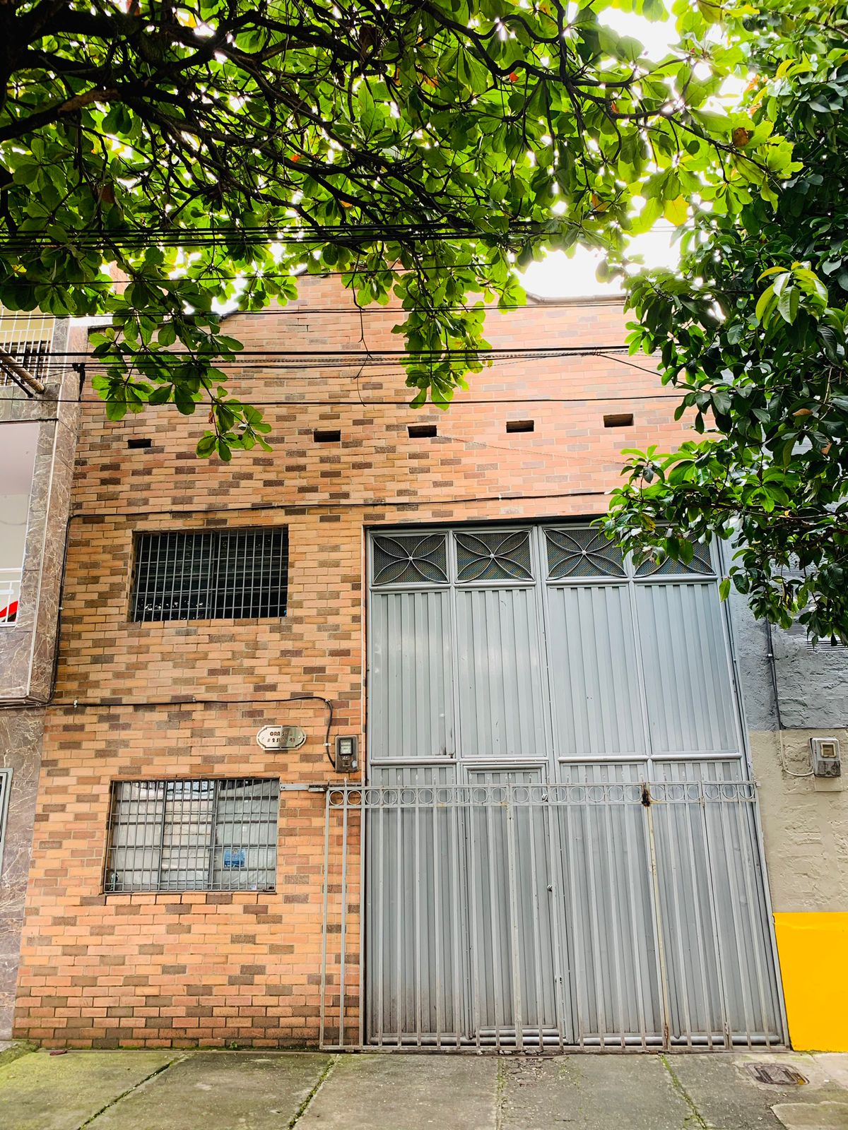 Warehouse for sale in La aguacatala, Medellín 3