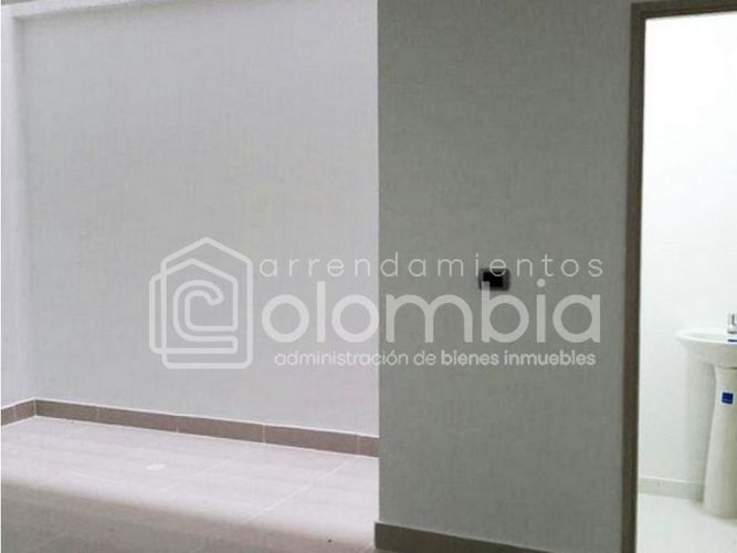 Oficina en arriendo en Zona Centro, Envigado, 26 m² · foto 3 de 8