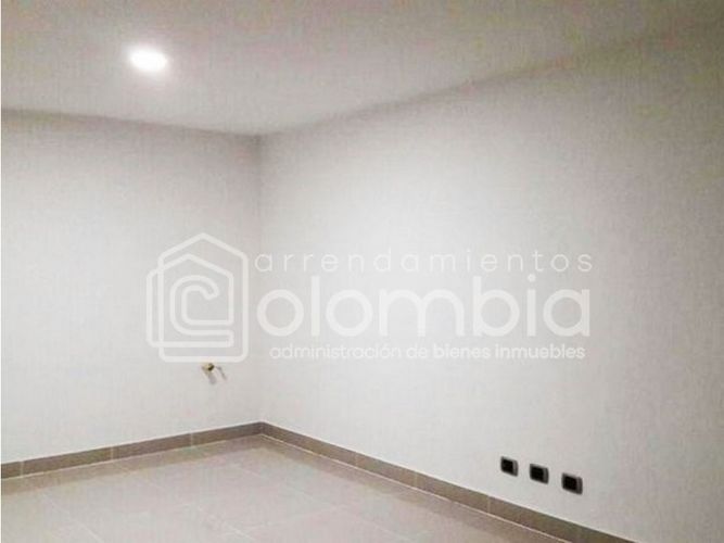 Oficina en arriendo en Zona Centro, Envigado, 26 m² · foto 6 de 8