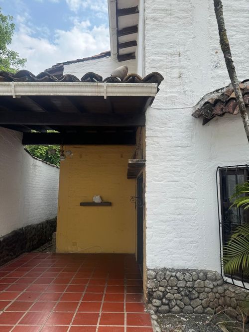 Casa de 3 alcobas en venta en La Buitrera, Cali, 298 m² · foto 13 de 24