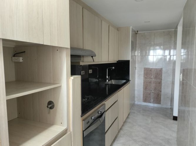 Apartamento de 3 alcobas en arriendo en El Poblado, Medellín, 87 m² · foto 2 de 19