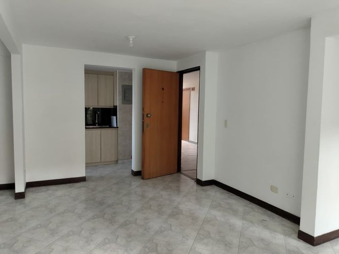 Apartamento de 3 alcobas en arriendo en El Poblado, Medellín, 87 m² · foto 8 de 19