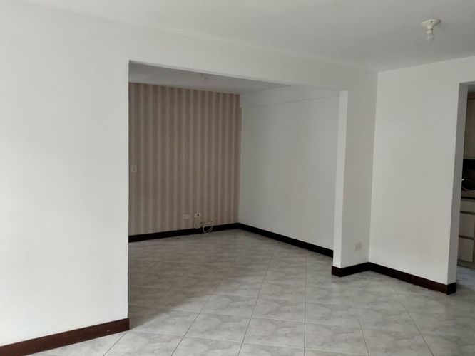 Apartamento de 3 alcobas en arriendo en El Poblado, Medellín, 87 m² · foto 11 de 19