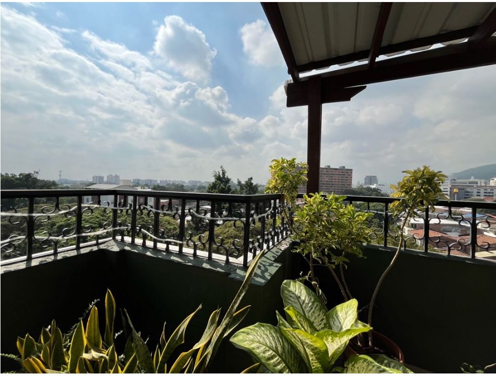 Apartamento en venta en La Flora, Cali · foto 2 de 19