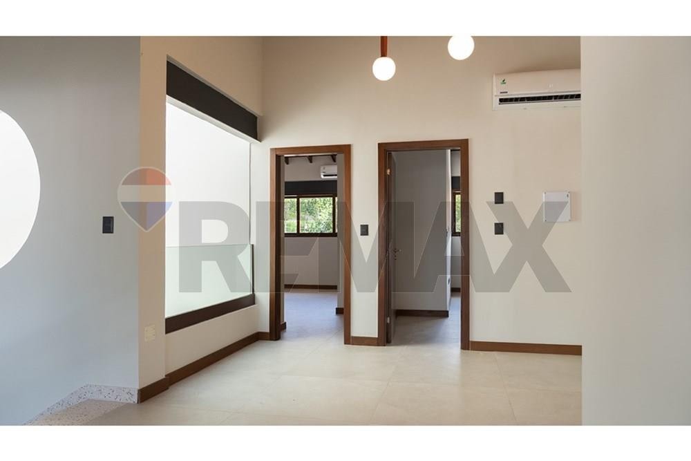ALQUILO CASA PREMIUM EN MBURUCUYA. ASUNCION. 3,900 $ Mensual — foto 3