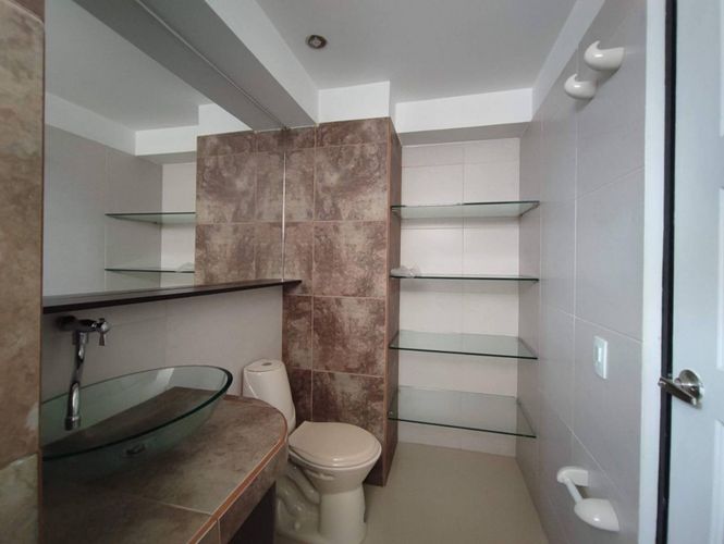 Apartamento de 3 alcobas en venta en Loma De La Doctora, Sabaneta, 85 m² · foto 2 de 24