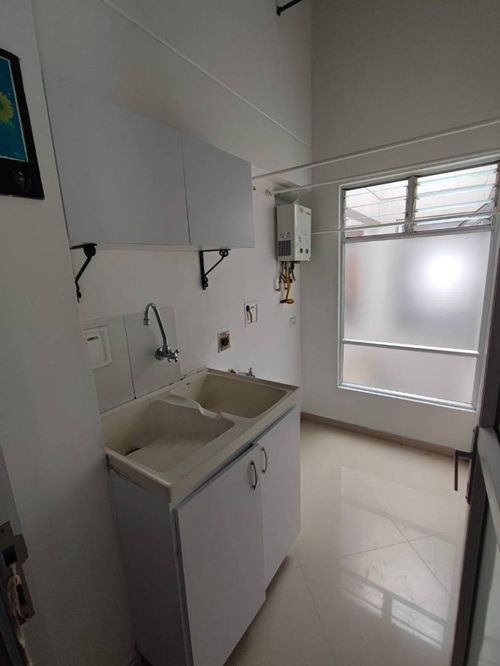 Apartamento de 3 alcobas en venta en Loma De La Doctora, Sabaneta, 85 m² · foto 16 de 24