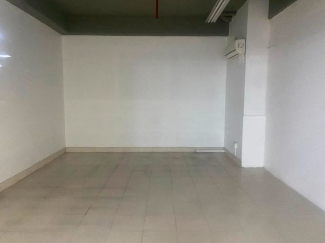 Local en arriendo en El Poblado, Medellín, 35 m² · foto 3 de 5