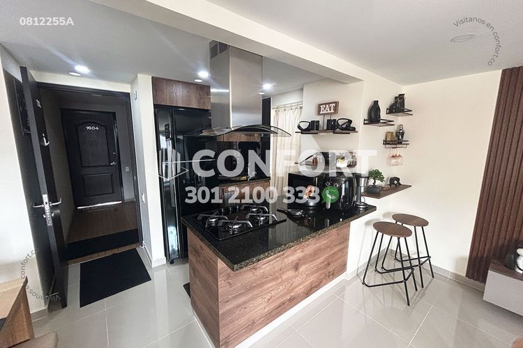 Apartamento de 2 alcobas en arriendo en Loma De Los Bernal, Medellín, 65 m² · foto 2 de 24
