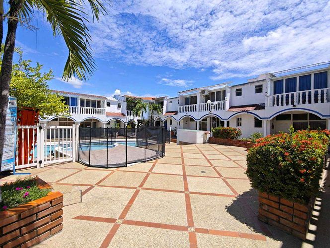 Casa de 3 alcobas en venta en Girardot, Girardot, 84 m² · foto 2 de 24