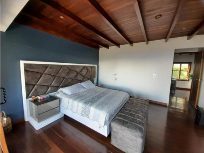 Casa de 7 alcobas en venta en Medio Dapa, Cali · foto 8 de 13